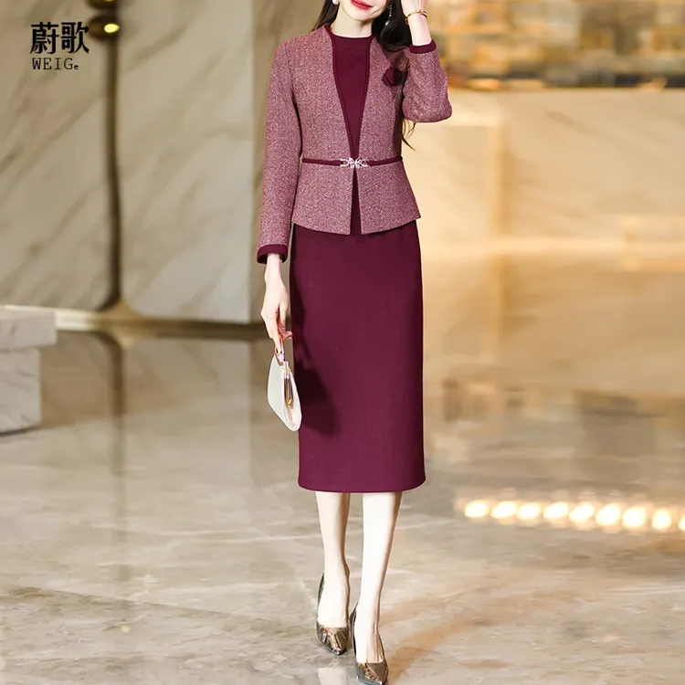 小香风包臀裙女冬新款时尚修身假两件酒红色连衣裙1852