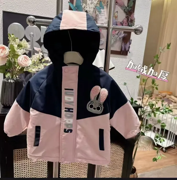 2025加棉加绒冲锋衣外套女童外套儿童春秋儿童洋气休闲加厚保暖