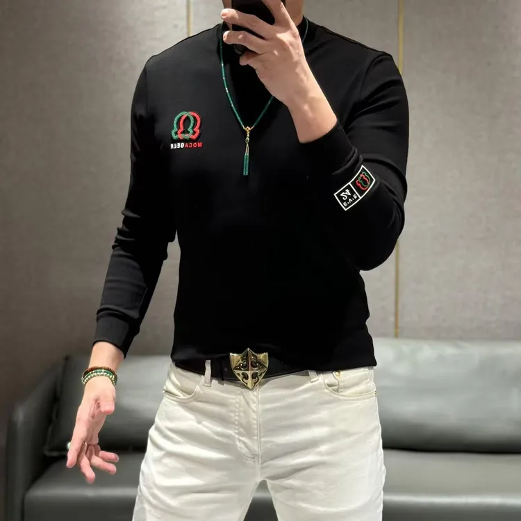 字母胸标小众设计款秋冬简约风男士休闲百搭T恤9802