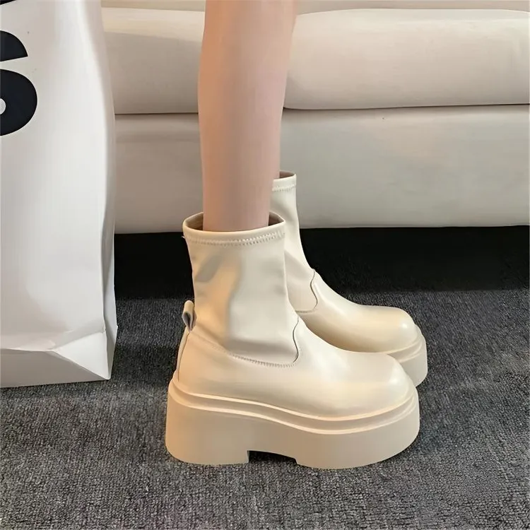韩版靴子小短靴女款2025秋冬新款小个子春秋厚底英伦洋气瘦瘦靴