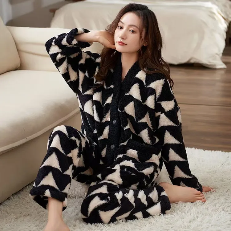 【茶芙巷】加绒睡衣女家居服保暖长袖宽松长款秋冬款【YLL】