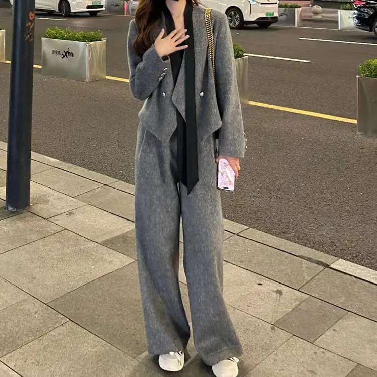 秋冬2024高级感V领飘带毛呢西装外套炸街时尚休闲直筒裤两件套