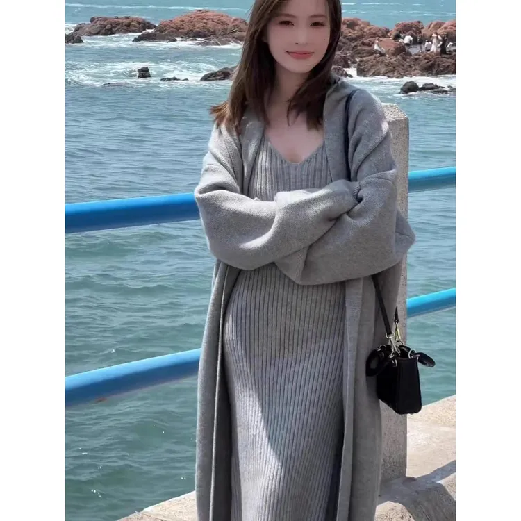 秋冬针织毛衣裙气质设计感大衣外套百搭显瘦高级女神连衣裙两件套