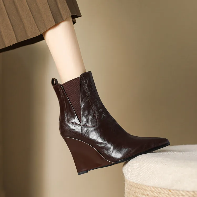 9cm尖头坡跟鞋靴子单靴真皮高跟v口短靴复古女靴牛皮小裸靴女靴