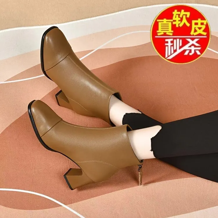 品牌断码真软皮粗跟短靴女秋新款高跟加绒马丁靴时尚防滑时装靴女