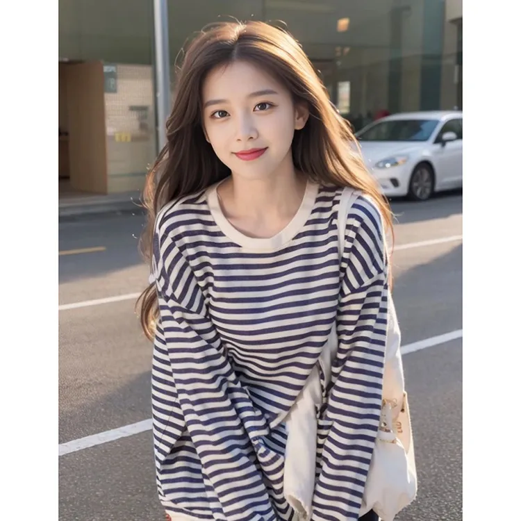 机能风辣妹条纹t恤女秋季2025新款设计感小众温柔风显瘦内搭上衣