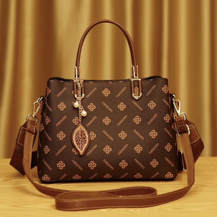 通勤轻奢女士大包包托特包大气印花单肩斜挎手提包大容量2025