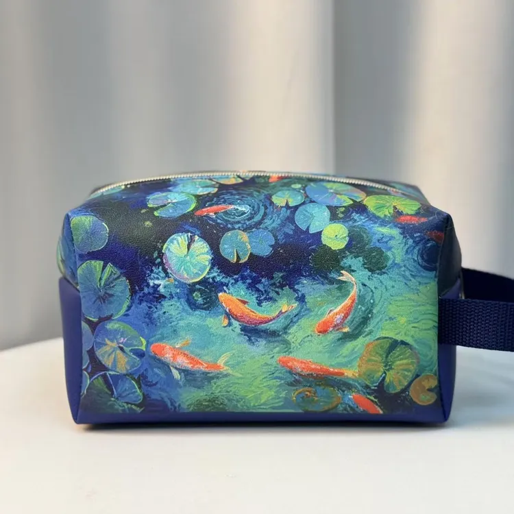 新款洋气特别高级收纳包防尘防水耐脏容量大出门旅行洗漱包化妆包