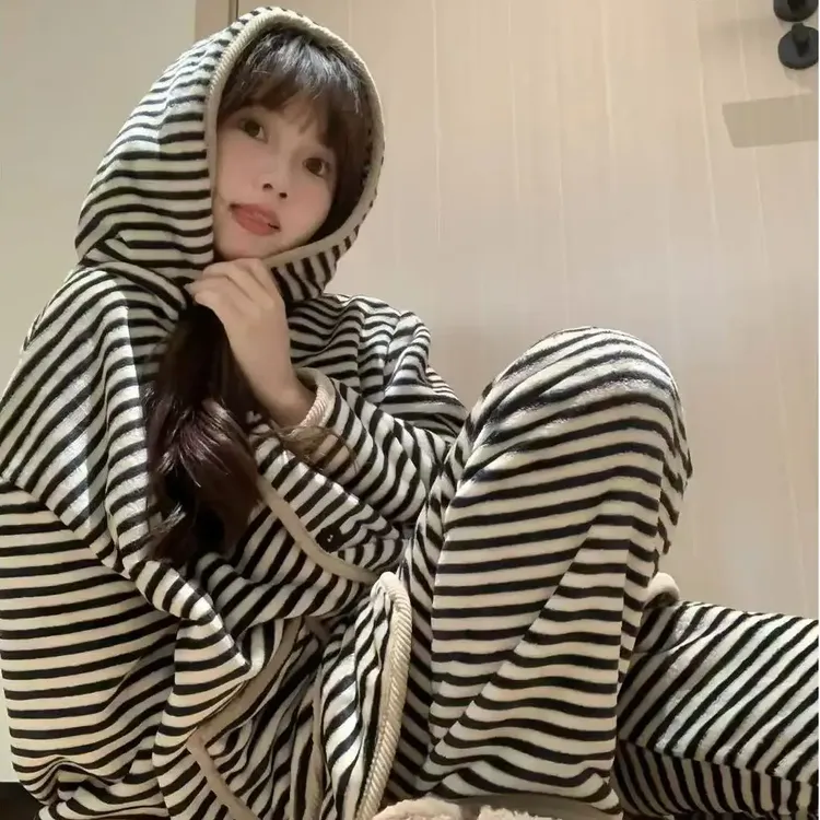 冬季加绒加厚韩系新款法兰绒女款睡衣大码套装舒适条纹保暖家居服