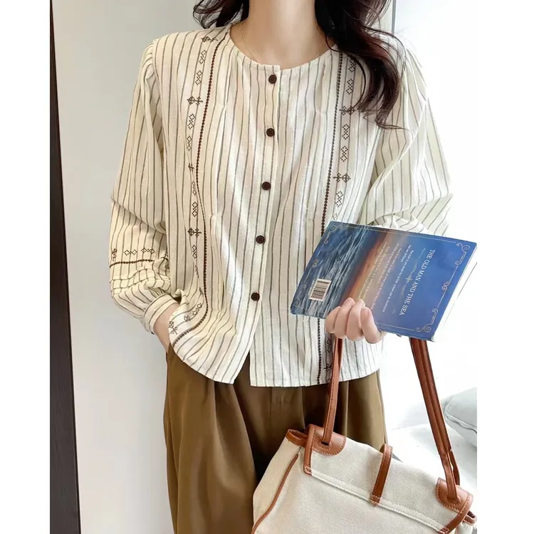 早秋法式刺绣条纹衬衫女2023春秋新款小个子刺绣花边上衣高级感