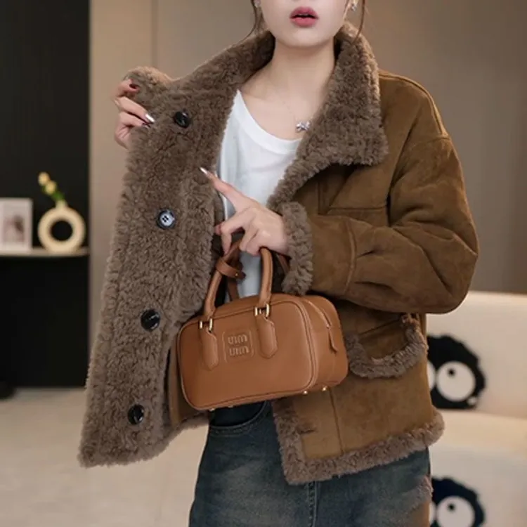 小个子皮毛一体可立领翻领韩版美拉德短外套2026冬季新款绒面保暖