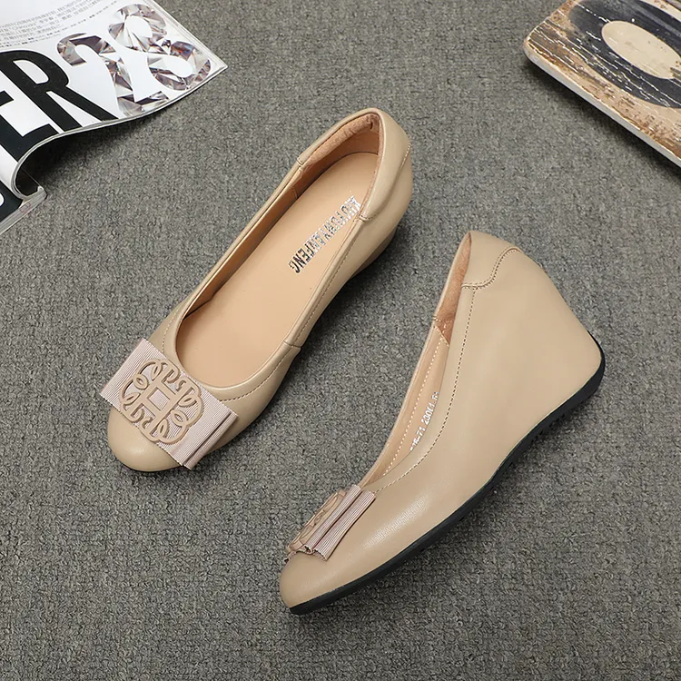 圆头法式单鞋时尚真皮内增高女鞋浅口高跟鞋百搭软底女款妈妈瓢鞋