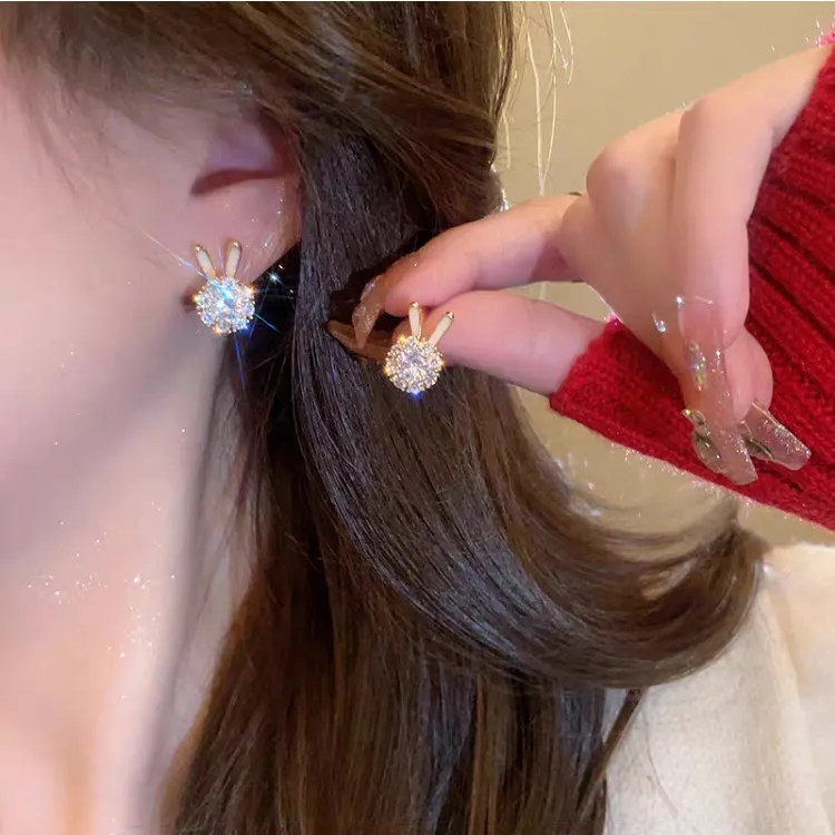 925银耳饰 可旋转兔子耳钉满钻可爱耳饰送女友精致高级感耳环女款