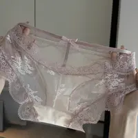 纯欲战袍镂空蕾丝性感女士蝴蝶结缎面舒适薄款透气中腰三角内裤女