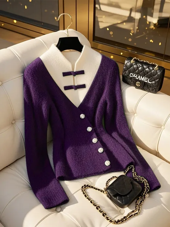 2024年冬季高级感洋气设计感小香风上衣新中式国风紫色假两件毛衣