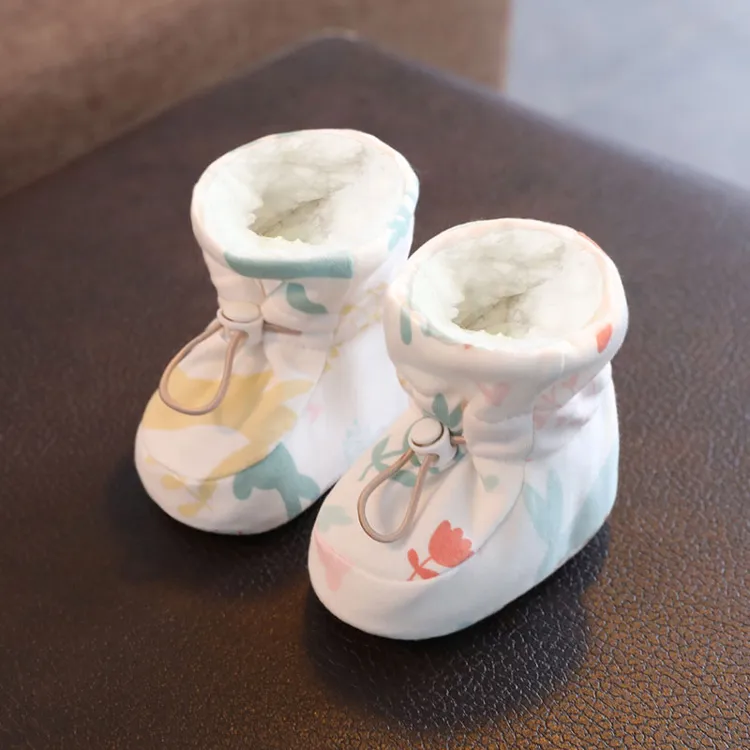 0-12月新生婴儿鞋护脚套春秋冬男女宝宝保暖软底鞋子鞋袜加绒加厚