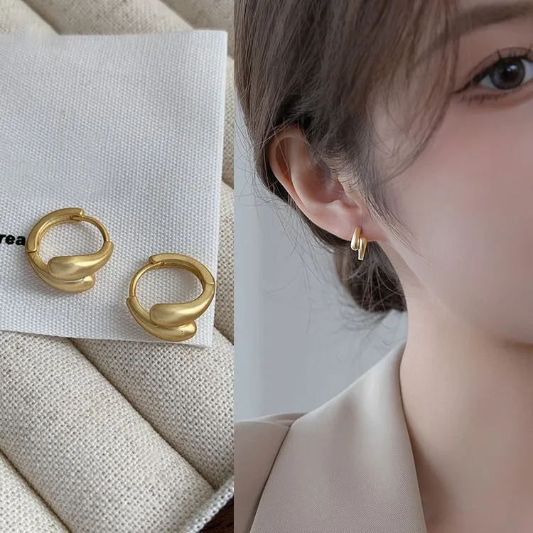 合金耳饰 高级感哑光精致小巧耳圈独特耳饰女2024年新款潮爆款
