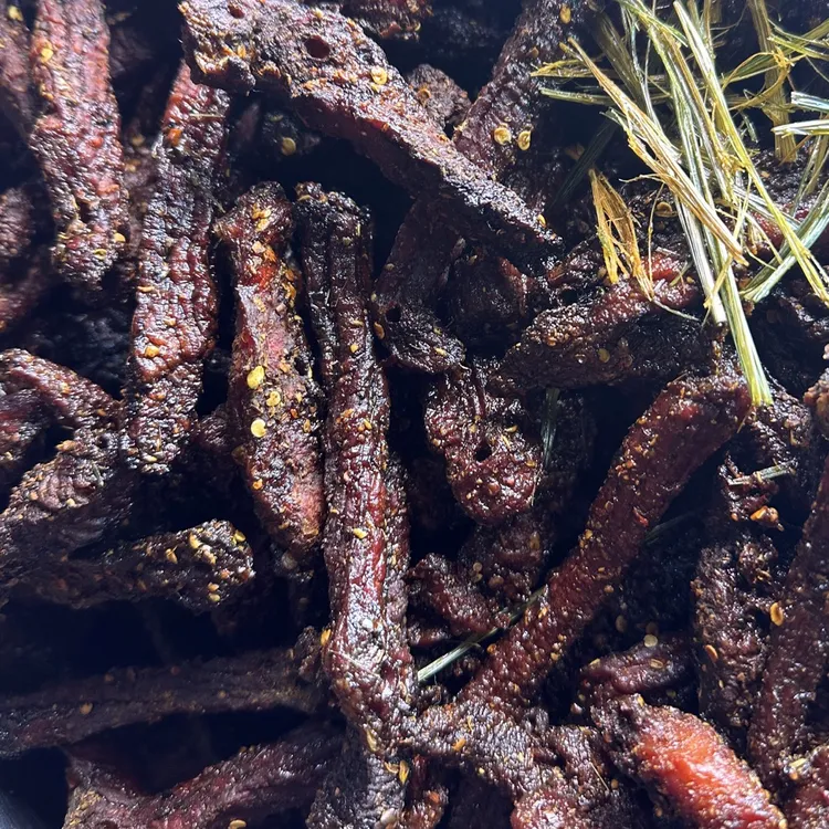 猪干巴缘秀村直接吃云南普洱特产猪肉干即食麻辣口味400克包邮