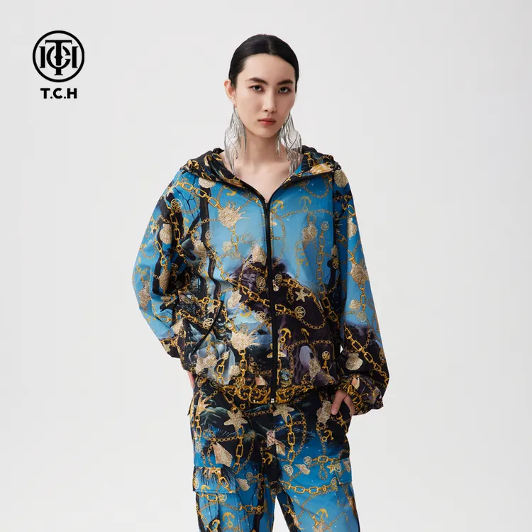 DJ-TCH2024秋冬新款潮牌烫钻外套男女同款连帽夹克上衣T72C276018