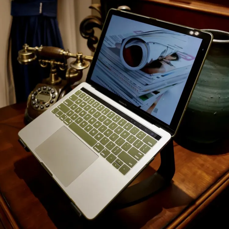 95新 Apple/苹果 MacBook Pro笔记本电脑办公商务编程设计游戏air
