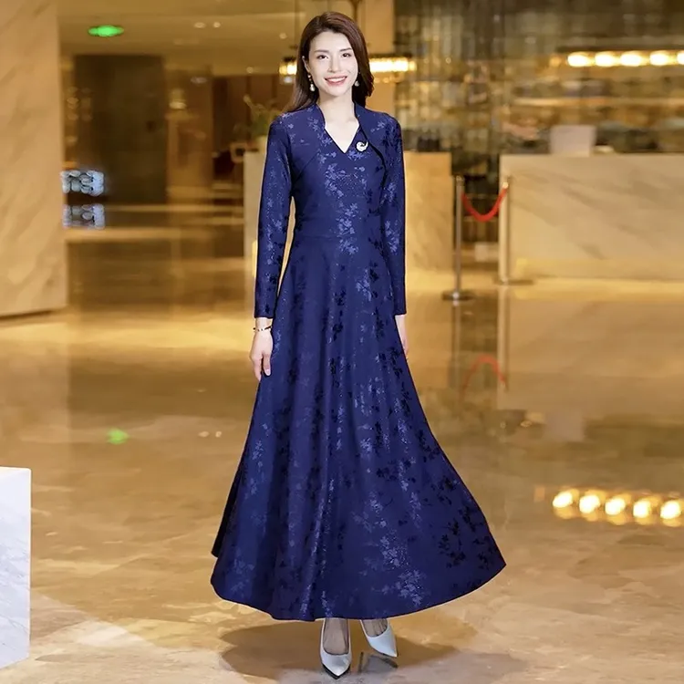 2023年新款秋季长袖长款连衣裙修身长裙女春秋显瘦显高气质到脚踝