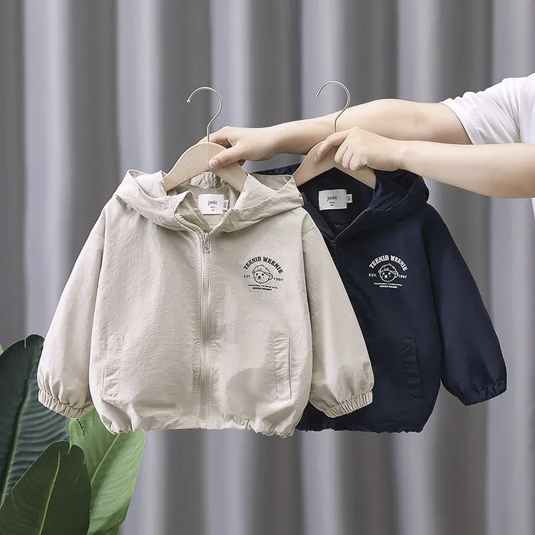 男童外套春秋季2025新款儿童韩系连帽夹克衫宝宝早秋痞帅春秋款款