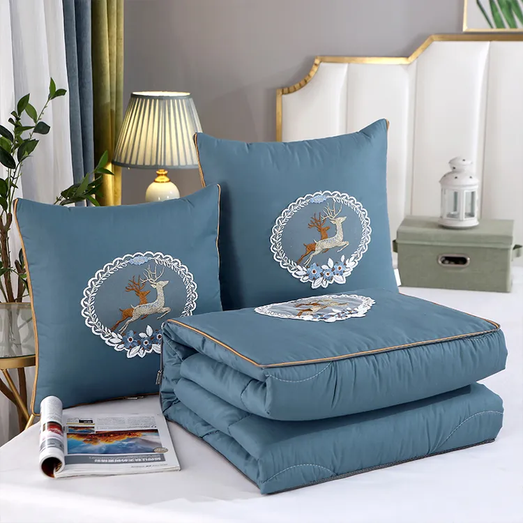 100%全棉午休抱枕被子两用汽车专用靠垫被子二合一学生午休抱枕被