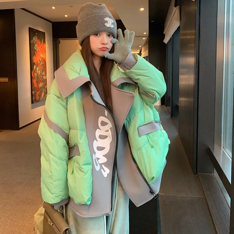 设计感绿色撞色拼接翻领羽绒服女2025冬季新款宽松加厚白鸭绒外套