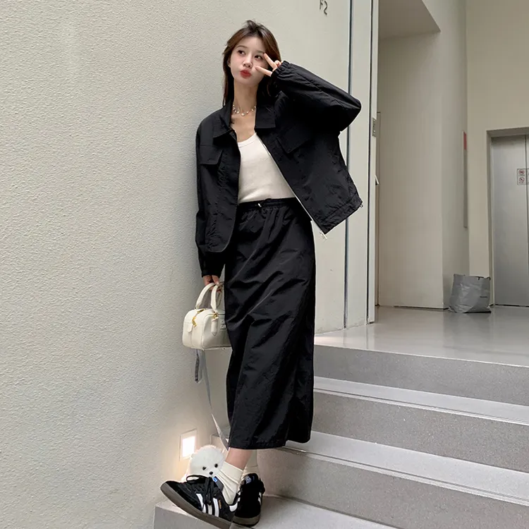 黑色休闲工装套装裙女2025年春秋新款设计感夹克上衣半身裙两件套
