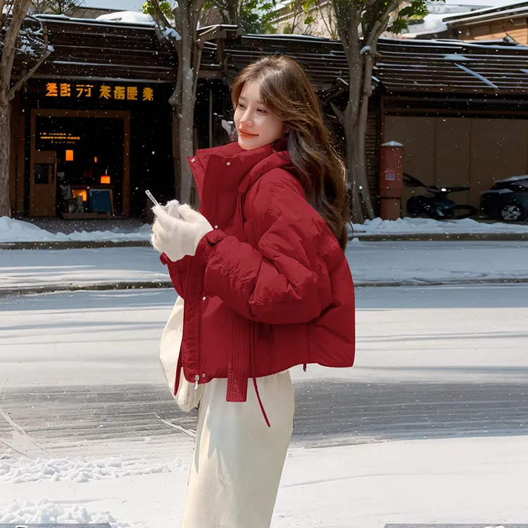安可拉红连帽短款羽绒服女2025年冬季新款小个子加厚90白鸭绒外套