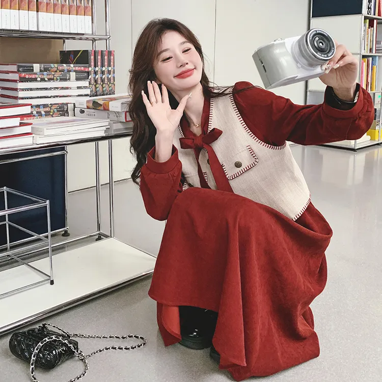 红色连衣裙气质马甲套装女2025年春秋新款法式复古时尚两件套裙子