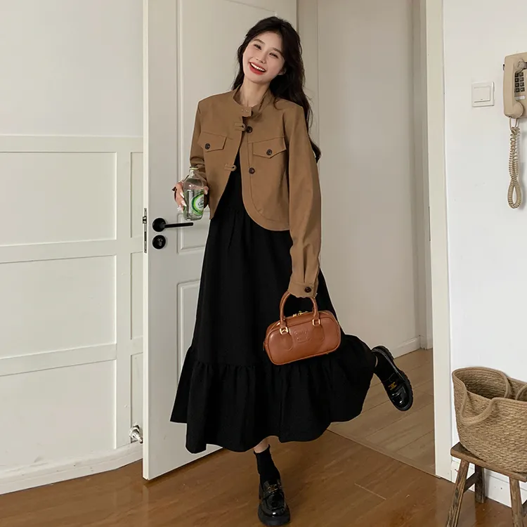 美拉德短外套连衣裙套装女2025春秋新款气质显瘦吊带小黑裙两件套