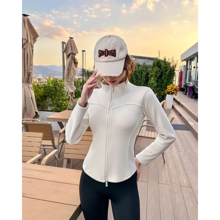 石墨烯小蛮腰7A抗菌羊绒蚕丝蛋白修身连帽立领保暖轻奢外套女Xjin