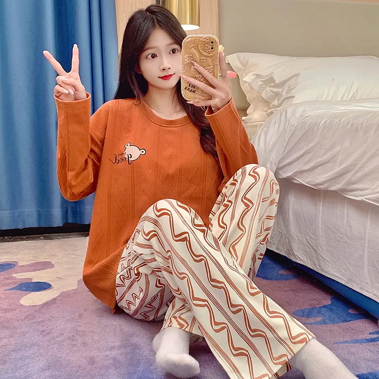 YNE睡衣女长袖长裤秋冬季圆领提花外穿休闲套头带胸垫时尚家居服