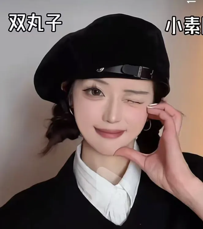 原创设计感皮带款安哥拉红贝雷帽女秋冬日系网红显脸小复古画家帽