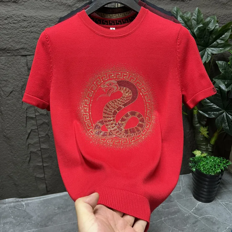 冬季2025蛇年本命年毛衣男士红色新年圆领保暖内搭打底男士针织衫