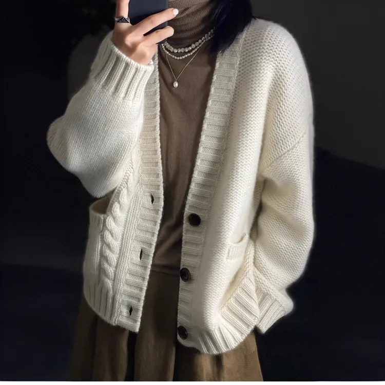 新款白色麻花针织开衫毛衣女外套宽松复古加厚慵懒风长袖上衣外搭