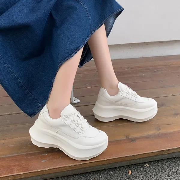 小白鞋女厚底松糕底2024秋季新款网红爆款运动老爹鞋小个子增高鞋