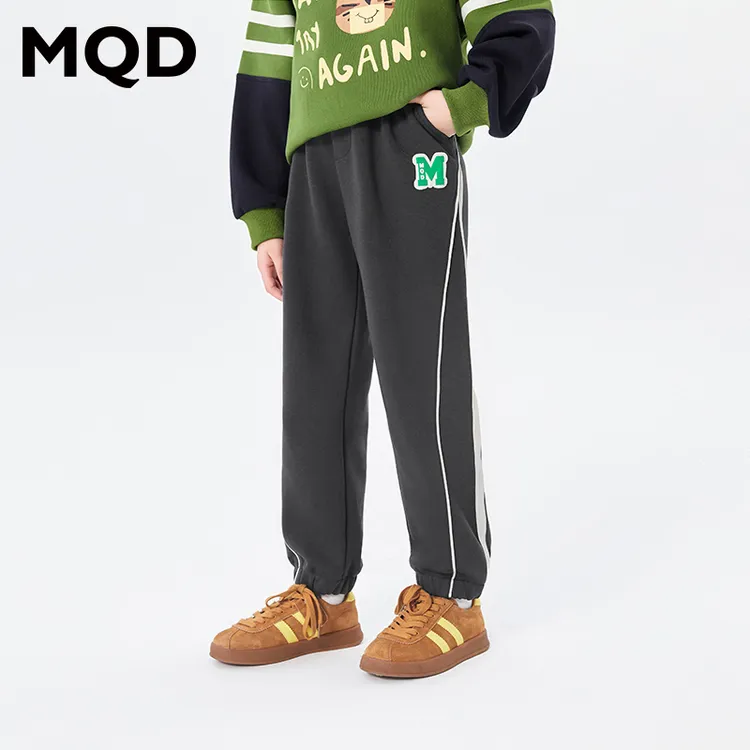 MQD童装男大童24春新款学院风运动休闲时尚条杠针织长裤9641W1621