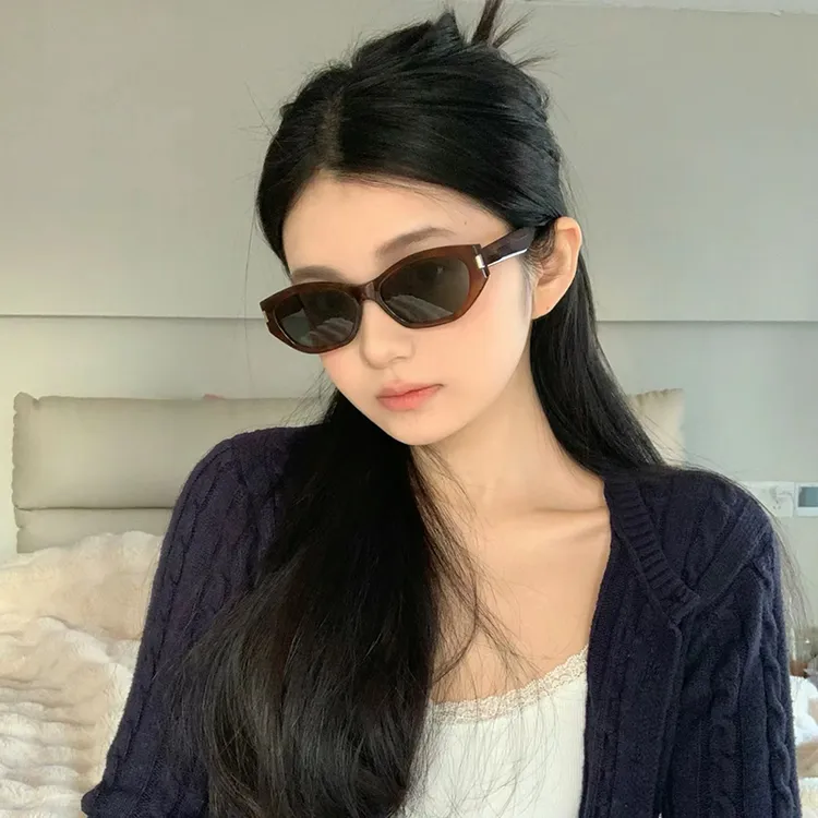 复古猫眼墨镜女款2025新款高级感网红偏光太阳镜防紫外线圆脸眼镜