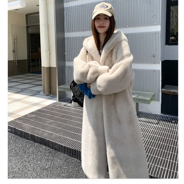 2025秋冬新款水貂绒皮毛一体毛毛外套长款女装爆款百搭连帽大衣
