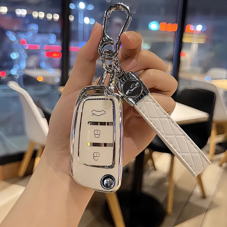 适用吉利汽车折叠钥匙套远景x3金刚专用熊猫s1远景x1包扣保护壳女