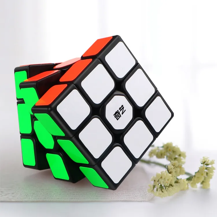 奇艺三阶魔方3阶 黑白贴纸顺滑 初学者儿童玩具4-5-6-10岁礼物