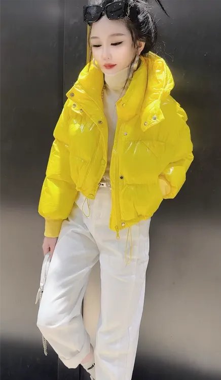 韩版时尚百搭短款连帽棉服女冬季独特气质保暖外套