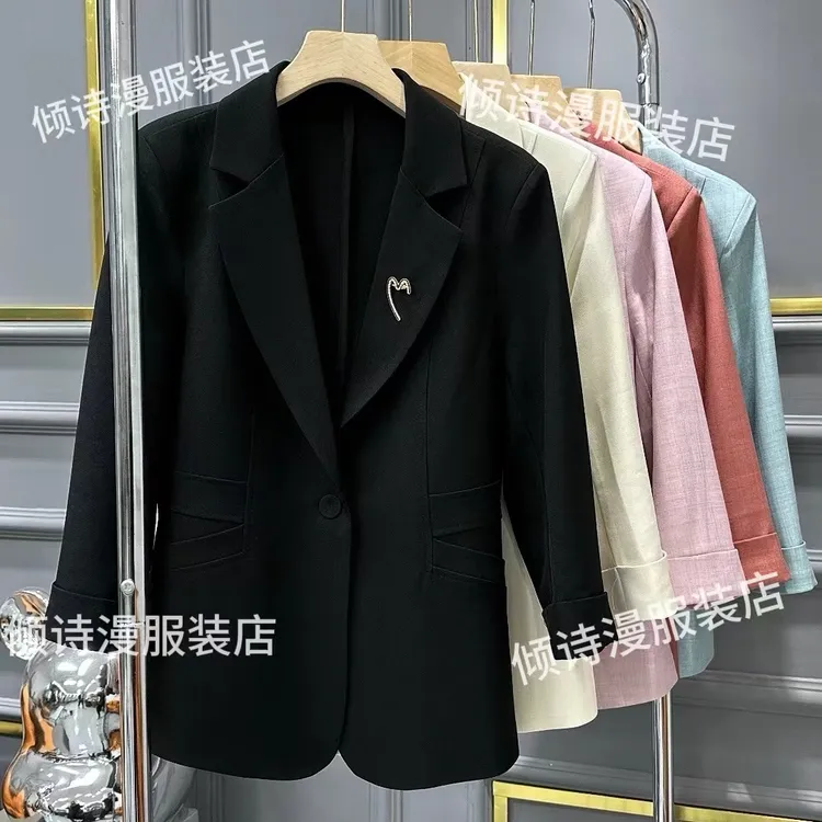 2025秋季新款设计感时尚气质西装女时髦洋气显瘦遮肉休闲外套2118