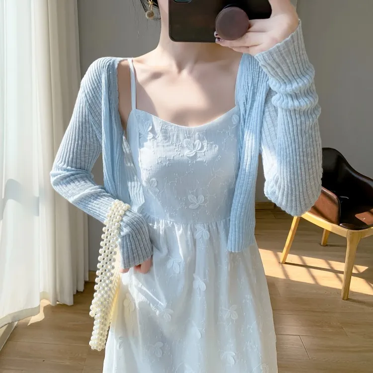 2024年夏季新款法式茶歇超仙吊带连衣裙女长裙小个子清纯初恋裙子