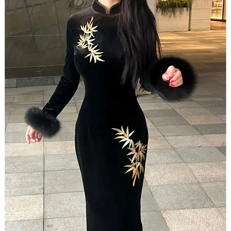 LHMknk1画报夫人原创自制新中式高级刺绣丝绒狐狸毛旗袍长袖金竹