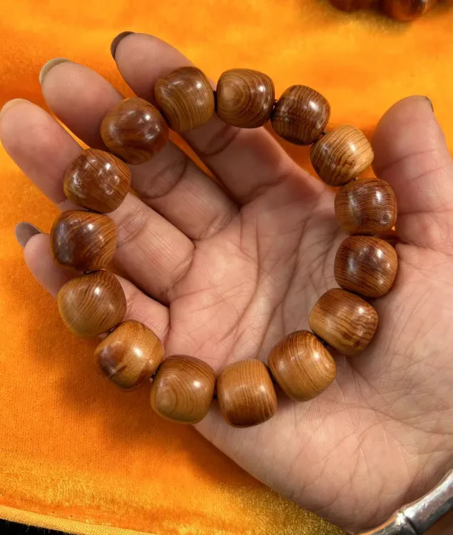 纯手工崖柏桶型手串