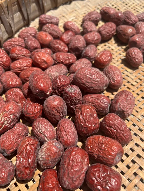 新疆未清洗加工2025年若羌灰枣 皮薄肉厚香甜，各类干果组合