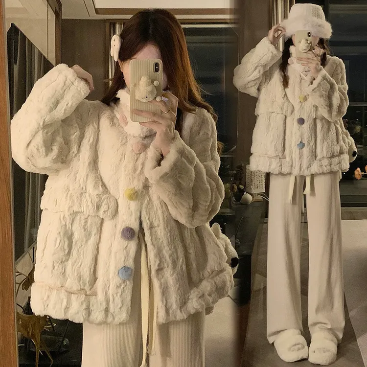 毛绒短款外套女冬季新款高级感彩色毛球立领加厚设计感羊羔毛棉衣